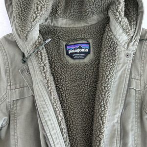 Excellent condition - Patagonia Insulated Prairie Dawn Parka - Women’s